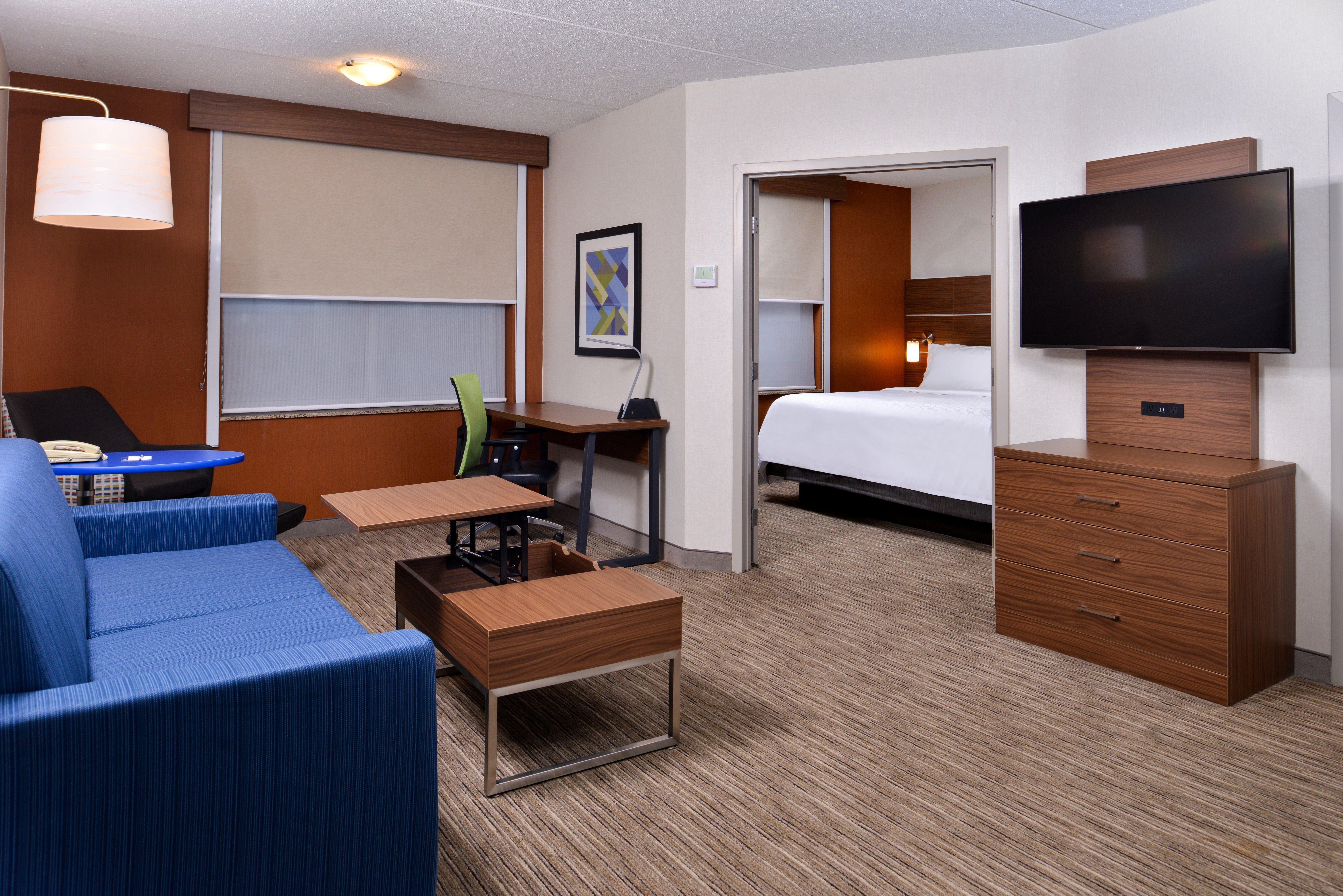 HOLIDAY INN EXPRESS & SUITES BUFFALO DOWNTOWN, AN IHG HOTEL BUFFALO, NY 3*  (United States) - from C$ 199 | iBOOKED