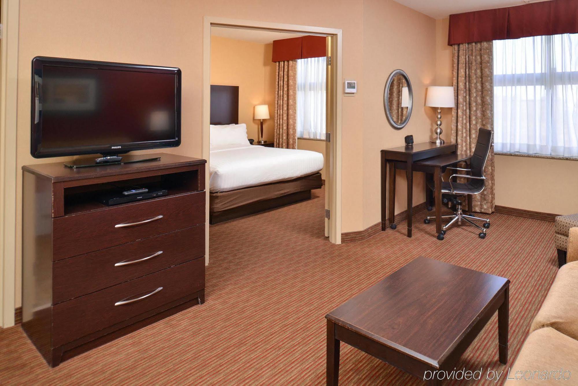 HOLIDAY INN EXPRESS & SUITES BUFFALO DOWNTOWN, AN IHG HOTEL BUFFALO, NY 3*  (United States) - from C$ 199 | iBOOKED